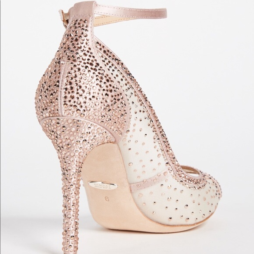Badgley Mischka Wellington ankle strap heel